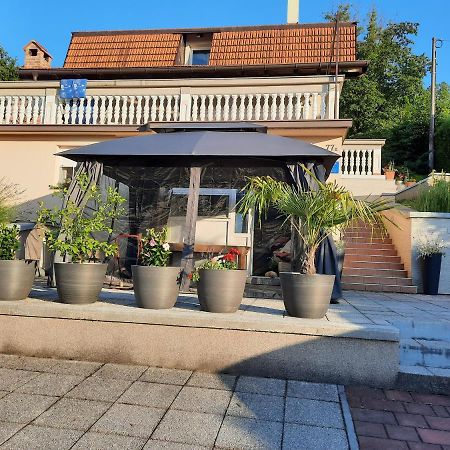 Stella House Mreznica Daire Duga Resa Dış mekan fotoğraf
